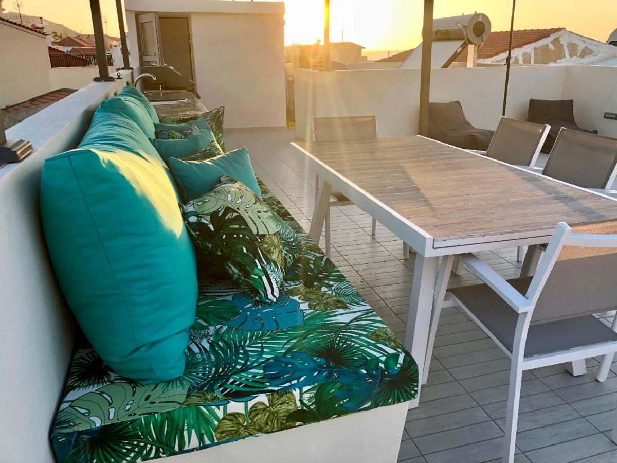 Veranda Panormo Pánormos Buitenkant foto